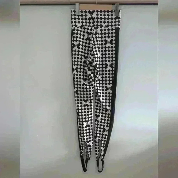 ADIDAS | Women's Off-White/Black Checkered Ski Chic Stirrup Leggings - Picture 8 of 9